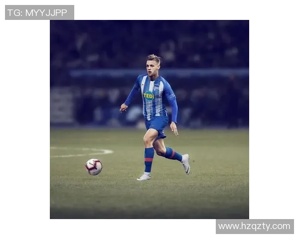 冬季足球明星男款时尚潮流服饰展示与搭配推荐 冬季足球明星男款时尚潮流服饰展示与搭配推荐