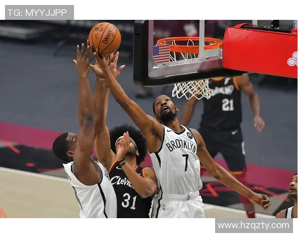 科林塞克斯顿的篮球之路:从新秀到球队核心的蜕变与挑战 科林塞克斯顿的篮球之路:从新秀到球队核心的蜕变与挑战